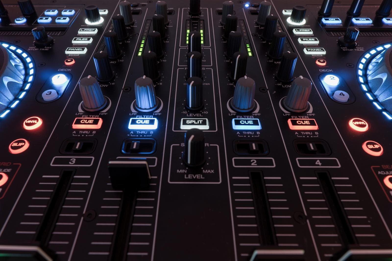 DJ mixer DJ mixer